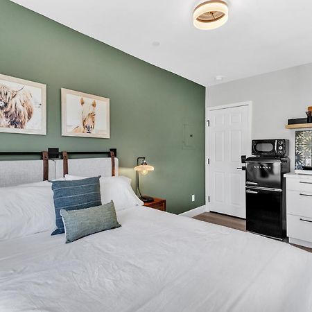 Single Bedroom - Queen Size. Heart Of Downtown Vista Exterior foto